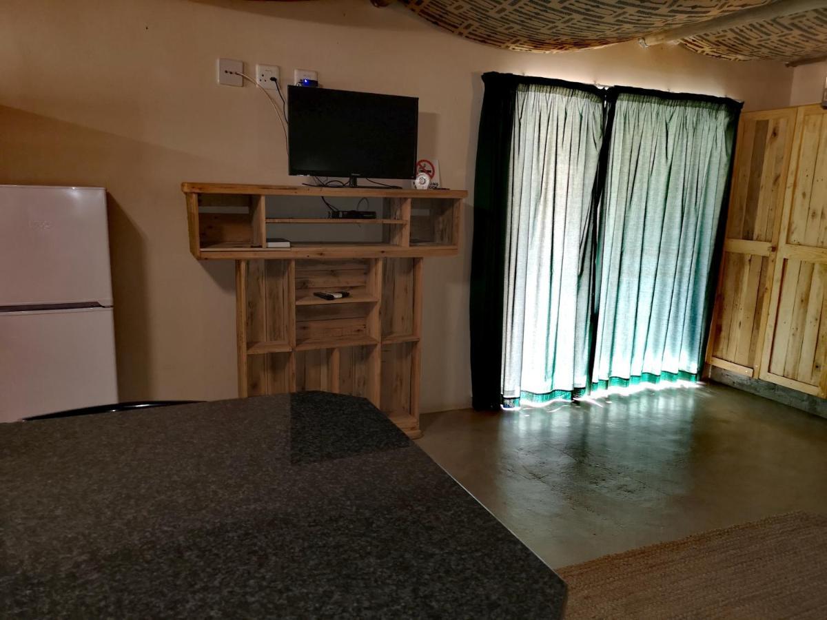 Aaa Rose Garden Guesthouse Mookgophong 外观 照片