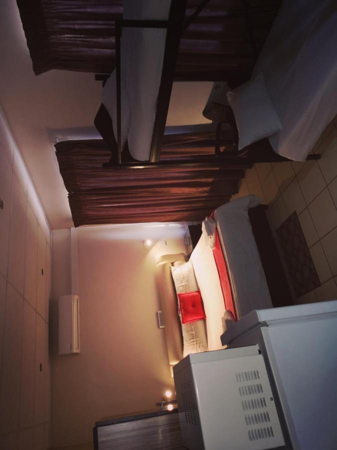 Aaa Rose Garden Guesthouse Mookgophong 外观 照片